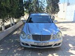 Mercedes E 220-1
