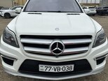 Mercedes GL 550 4MATIC-1