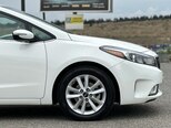 Kia Cerato-5