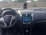 Hyundai Accent-14