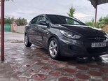 Hyundai Accent-11