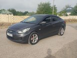 Hyundai Accent-2
