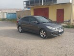 Hyundai Accent-5
