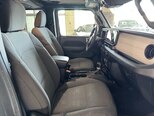 Jeep Wrangler-14