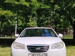 Hyundai Elantra-1