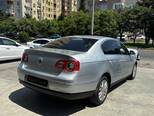 Volkswagen Passat-5
