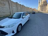 Toyota Corolla Axio-3