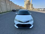 Toyota Corolla Axio-1