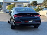 Hyundai Elantra-6