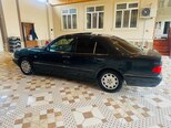 Mercedes E 240-5