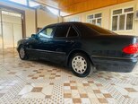 Mercedes E 240-7
