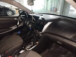 Hyundai Accent-2
