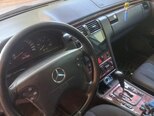 Mercedes E 270-5