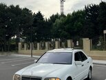 Mercedes C 220-1