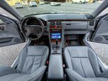 Mercedes E 320-21