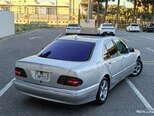 Mercedes E 320-9