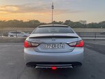 Hyundai Sonata-4