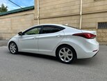 Hyundai Elantra-9