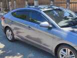 Hyundai Elantra-7