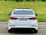 Hyundai Elantra-5