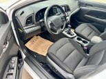 Hyundai Elantra-12