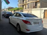 Hyundai Accent-2