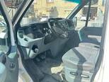 Ford Transit-11