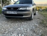 Opel Vectra-4