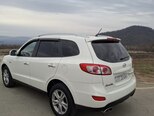 Hyundai Santa Fe-5
