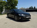 Hyundai Elantra-3