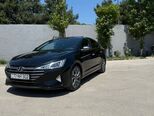 Hyundai Elantra-1