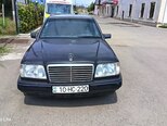 Mercedes E 220-1