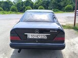 Mercedes E 220-2