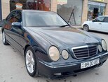 Mercedes E 220-3
