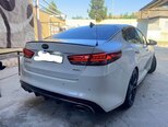 Kia Optima-5