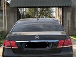 Mercedes E 220 4MATIC-4