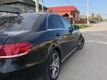 Mercedes E 220 4MATIC-6