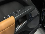 Land Rover Defender-16