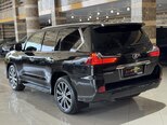 Lexus LX 450d-9