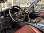 Lexus LX 450d-11
