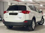 Toyota RAV4-8
