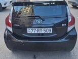 Toyota Aqua-7