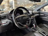 Hyundai Veloster-12