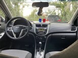 Hyundai Accent-7
