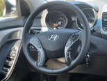 Hyundai Elantra-12