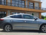 Hyundai Elantra-3