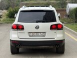 Volkswagen Touareg-2