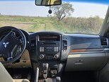 Mitsubishi Pajero-3