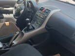 Toyota Auris-6