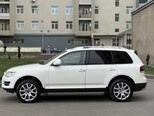 Volkswagen Touareg-12